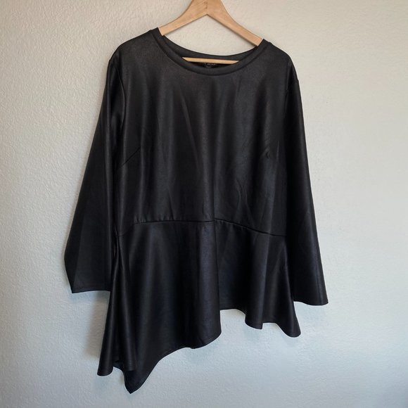 Lane Bryant Asymmetrical Peplum Top Women's size 26-28 NWT - Picture 2 of 11